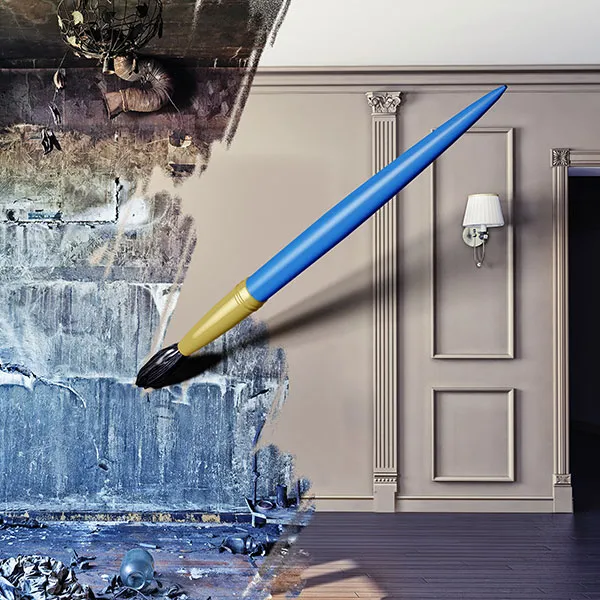 Renovering af ældre villa med afslebne gulve og friskmalede vægge